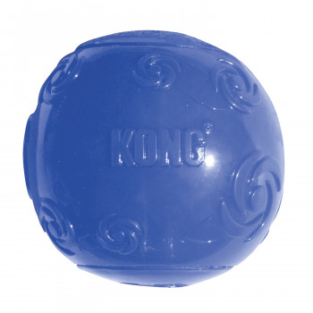 Игрушка KONG Squeezz для собак Мячик средний, 6 см, резиновый с пищалкой, цвета в ассортименте